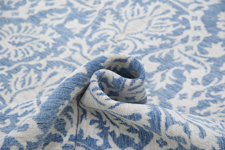 Artemix 10’ 0″ x 13’ 11” - No. AV36190 - ALRUG Rug Store