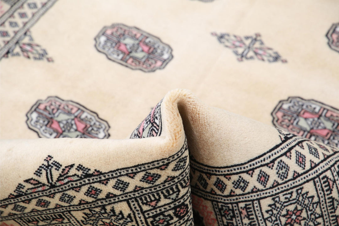 Bokhara 4’ 1″ x 5’ 10” - No. AV31169 - ALRUG Rug Store