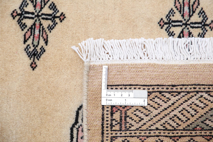 Bokhara 4’ 1″ x 5’ 10” - No. AV31169 - ALRUG Rug Store
