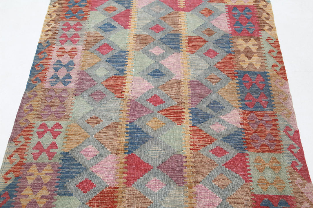 Kilim 3’ 11” x 5’ 9″ - No. AV61603 - ALRUG Rug Store