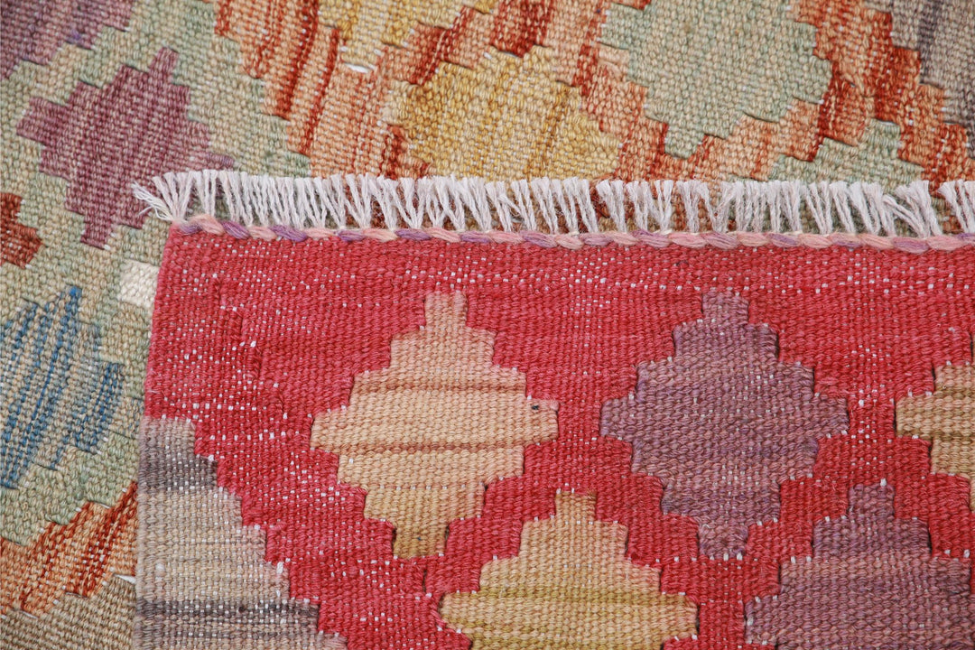 Kilim 5’ 10” x 7’ 3″ - No. AV37625 - ALRUG Rug Store
