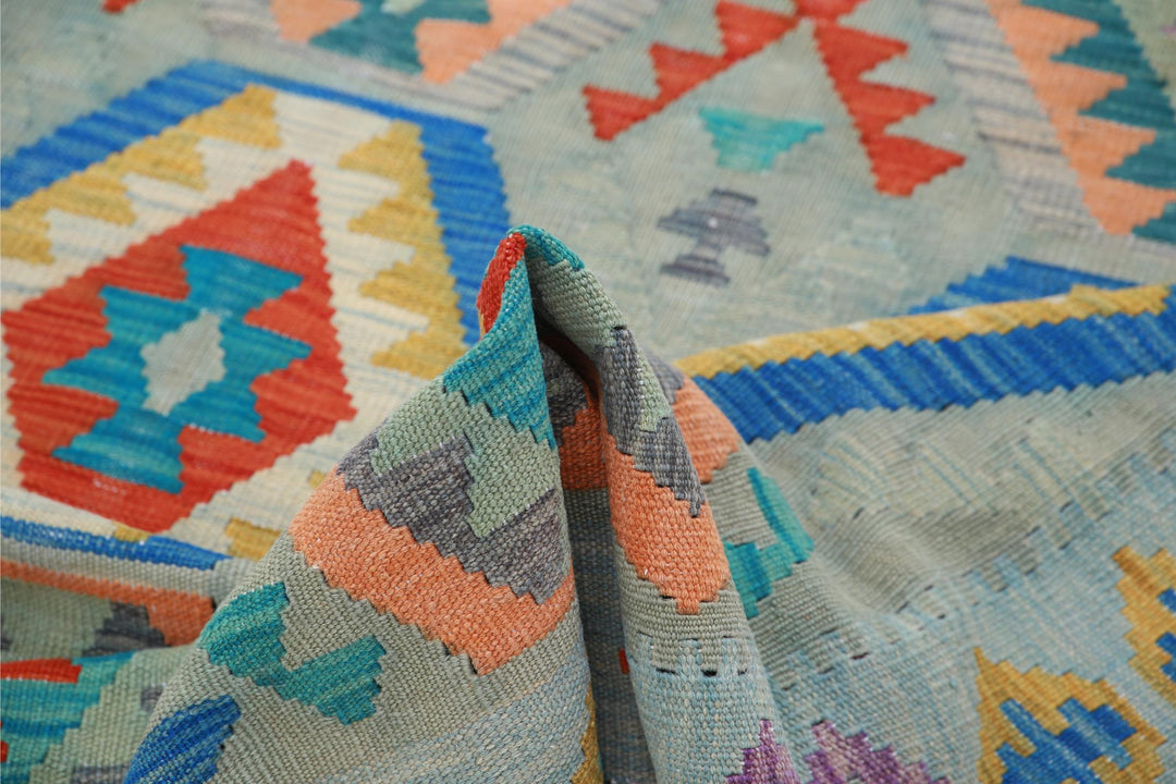 Kilim 5’ 10” x 7’ 7″ - No. AV45203 - ALRUG Rug Store