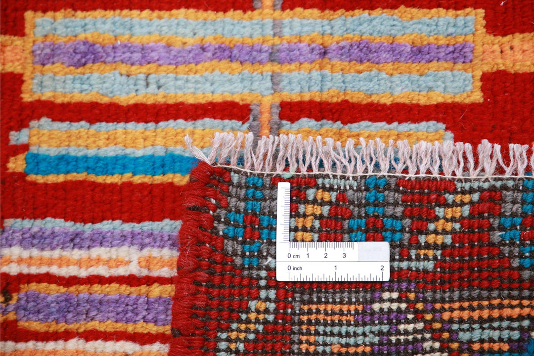 Revival 3’ 11” x 6’ 0″ - No. AV75015 - ALRUG Rug Store