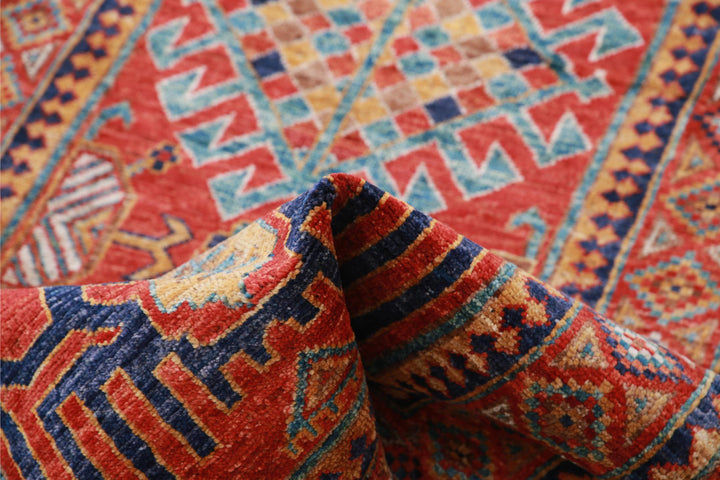 Humna 2’ 9″ x 6’ 8″ - No. AV61044 - ALRUG Rug Store