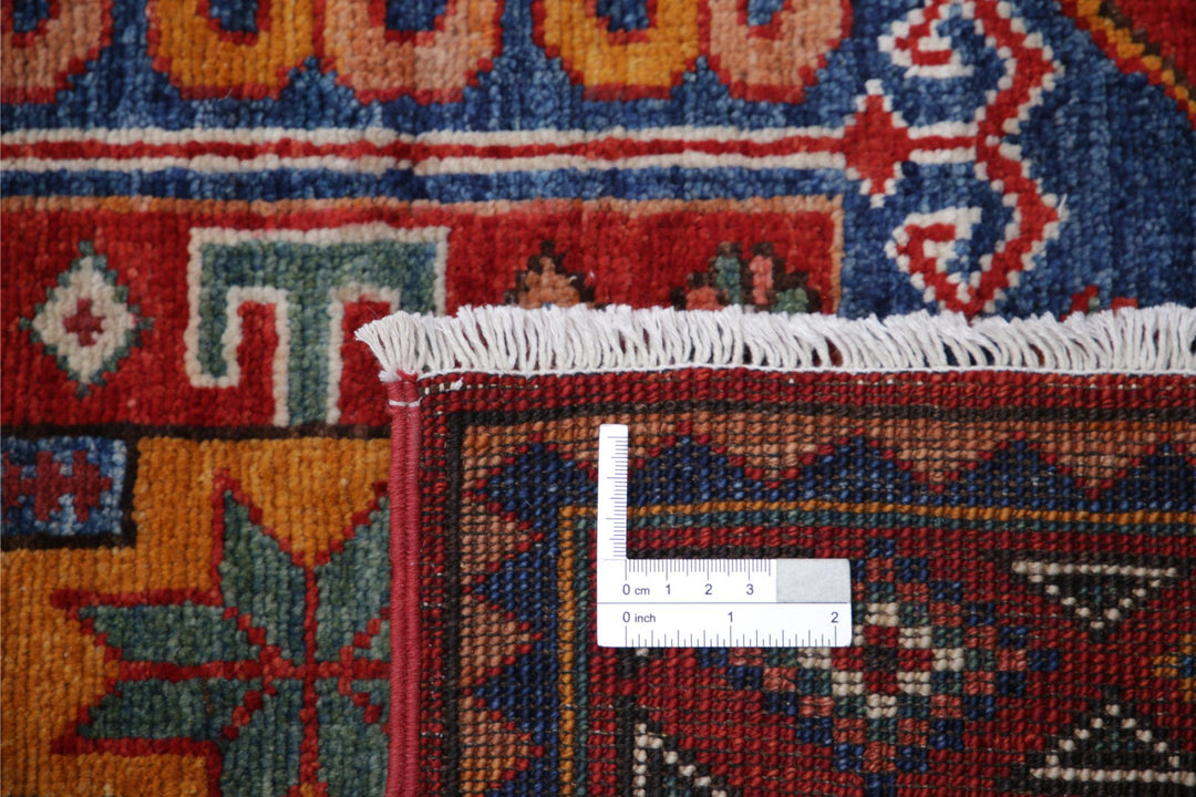 Humna 2’ 8″ x 8’ 2″ - No. AV76244 - ALRUG Rug Store