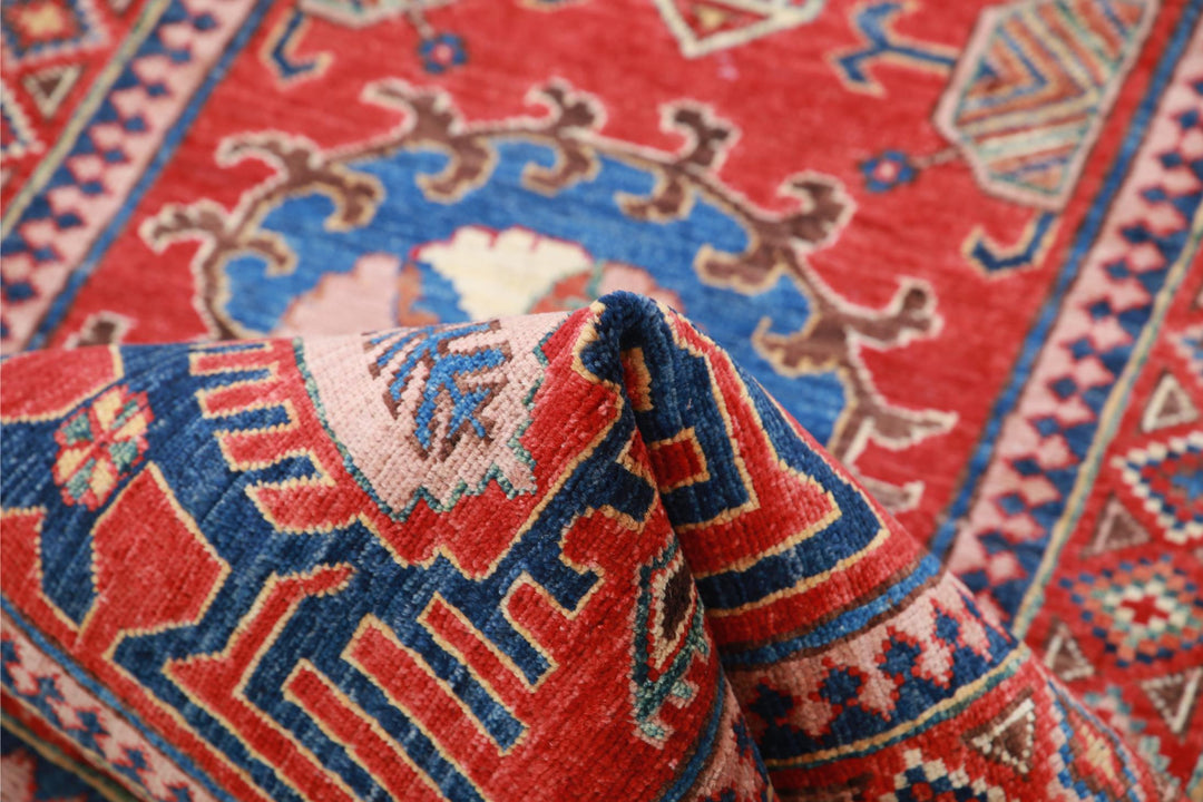 Humna 2’ 9″ x 7’ 11” - No. AV18601 - ALRUG Rug Store