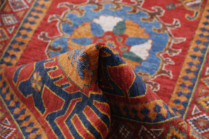 Humna 2’ 8″ x 7’ 9″ - No. AV31546 - ALRUG Rug Store