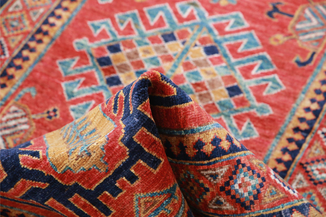 Humna 2’ 11” x 6’ 3″ - No. AV16371 - ALRUG Rug Store