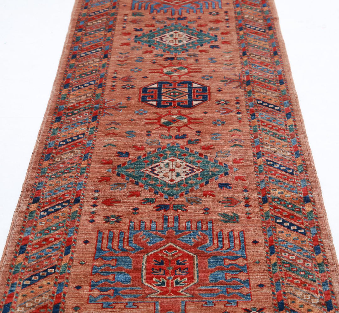 Humna 2’ 9″ x 9’ 11” - No. AV93564 - ALRUG Rug Store