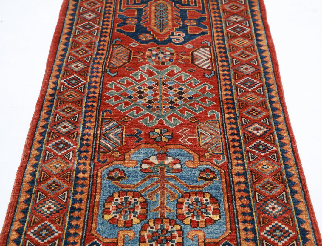 Humna 2’ 9″ x 6’ 6″ - No. AV17945 - ALRUG Rug Store
