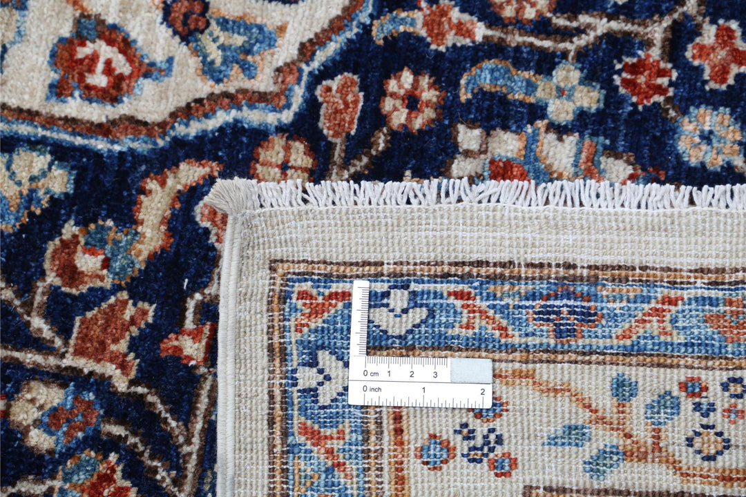 Humna 7’ 10” x 9’ 5″ - No. AV65202 - ALRUG Rug Store