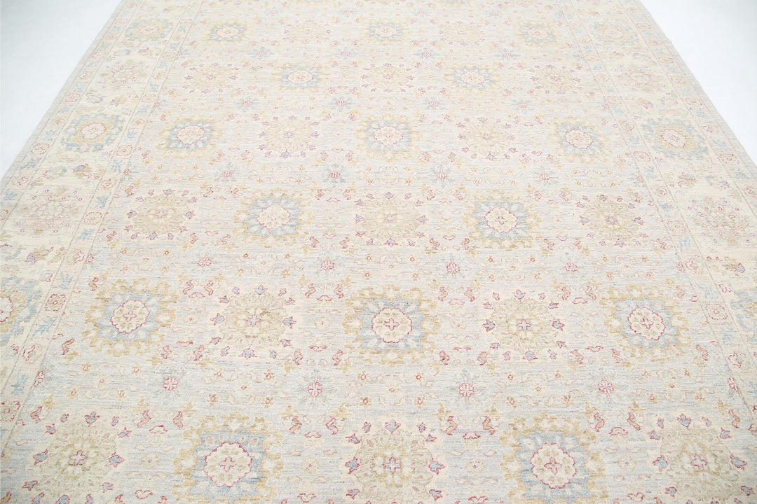 Serenity 8’ 11” x 11’ 10” - No. AV44156 - ALRUG Rug Store
