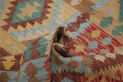 Kilim 4’ 9″ x 6’ 6″ - No. AV51371 - ALRUG Rug Store