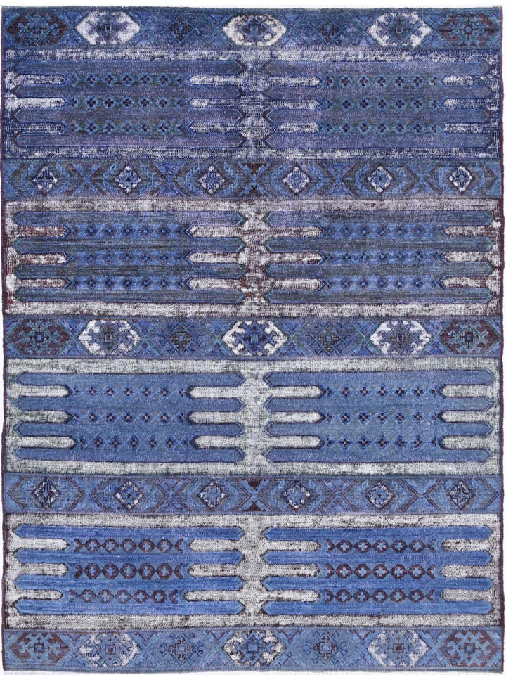 Onyx 4’ 11” x 6’ 7″ - No. AV78043 - ALRUG Rug Store
