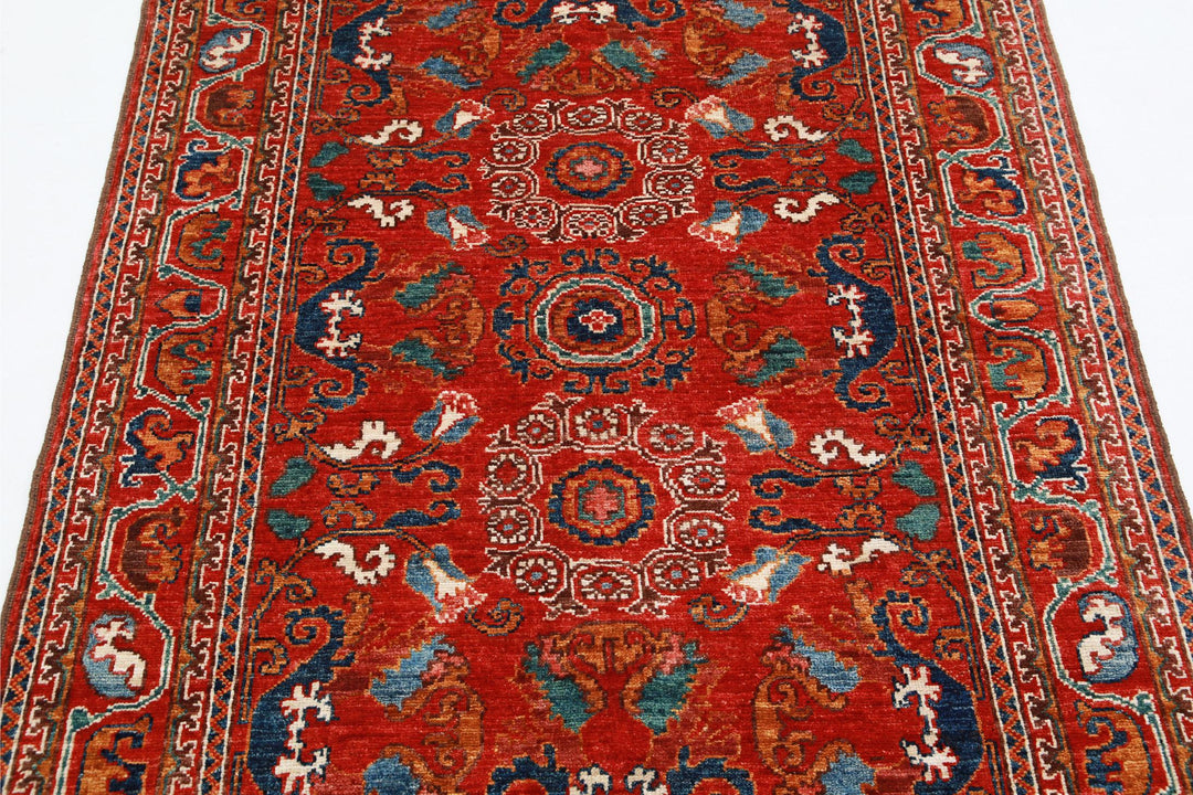 Humna 4’ 1″ x 5’ 10” - No. AV68803 - ALRUG Rug Store