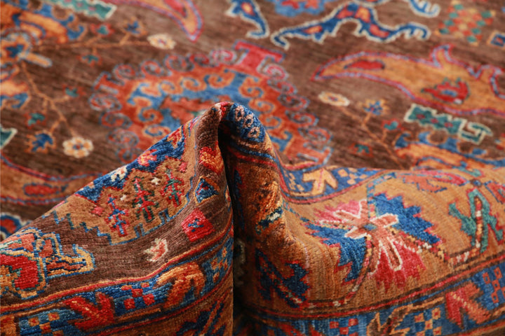 Humna 5’ 1″ x 6’ 4″ - No. AV80571 - ALRUG Rug Store