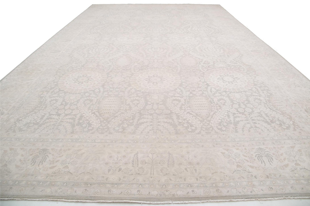 Brown Pakistani Ariana Rug 13'8" x 21'3" Hand-Knotted close-up