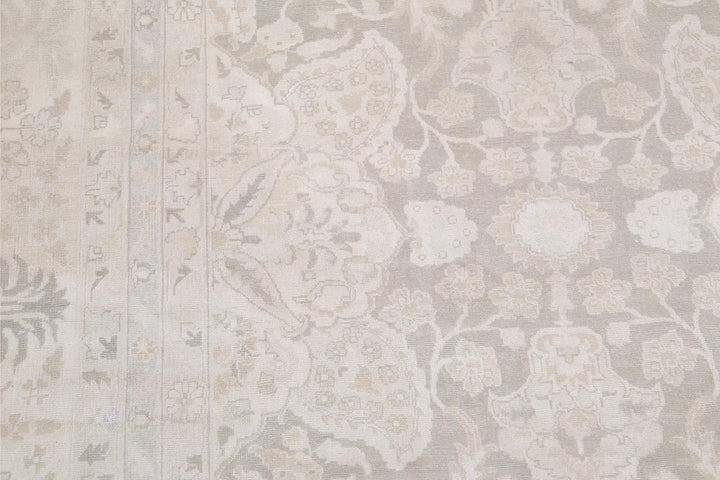 Brown Pakistani Ariana Rug 13'8" x 21'3" Hand-Knotted field