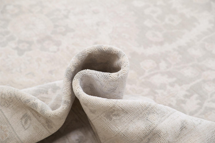 Brown Pakistani Ariana Rug 13'8" x 21'3" Hand-Knotted texture