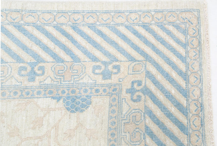 Khotan 8’ 2″ x 9’ 6″ - No. AV78385 - ALRUG Rug Store