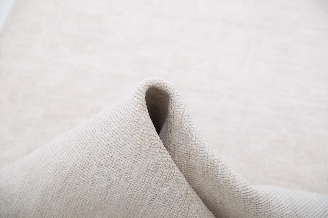 Khotan 2’ 6″ x 9’ 8″ - No. AV62202 - ALRUG Rug Store