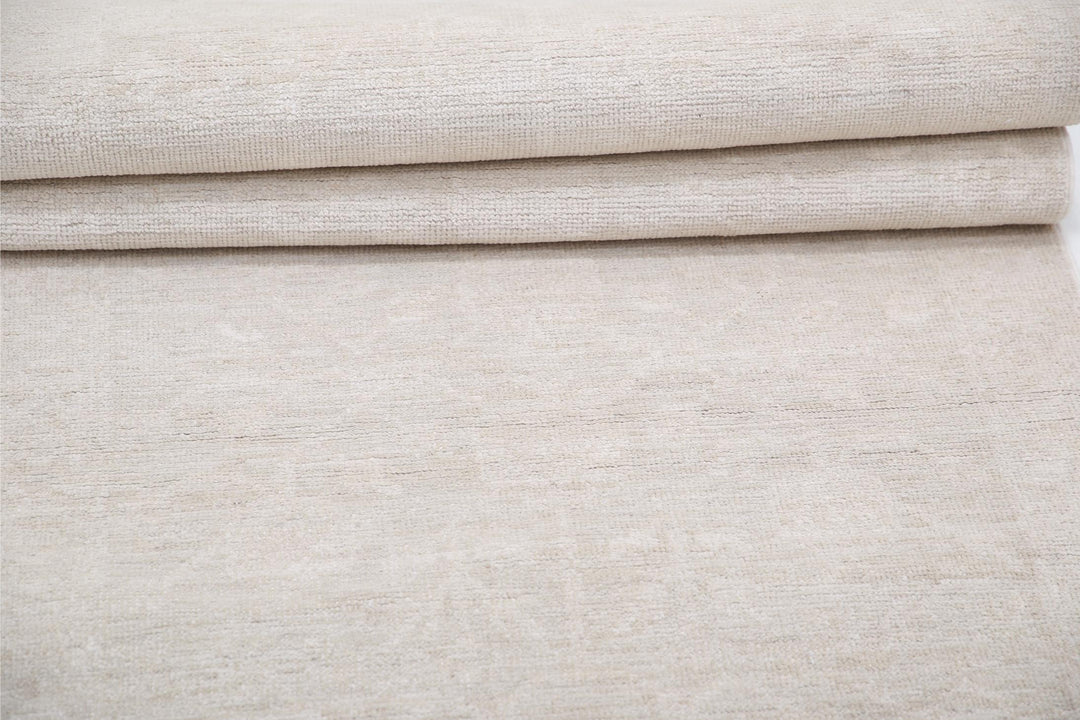 Khotan 2’ 6″ x 9’ 8″ - No. AV62202 - ALRUG Rug Store