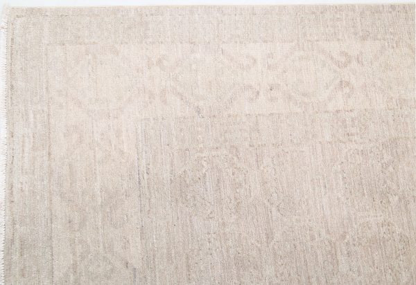 Khotan 8’ 4″ x 11’ 4″ - No. AV94682