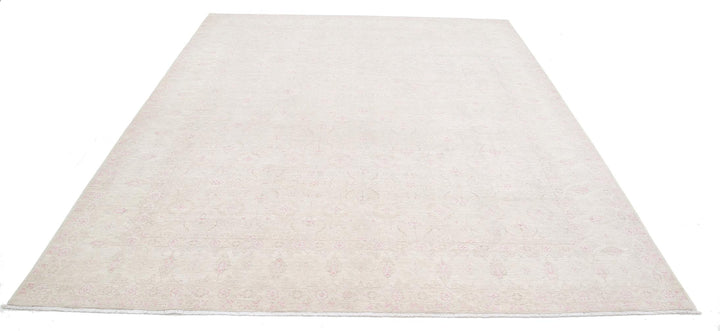 Serenity 8’ 3″ x 10’ 0″ - No. AV68019 - ALRUG Rug Store