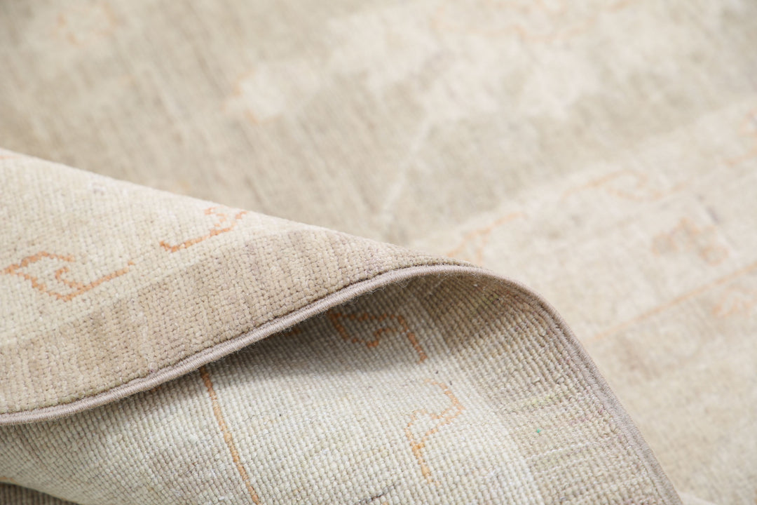 Serenity 11’ 8″ x 14’ 9″ - No. AV66187 - ALRUG Rug Store