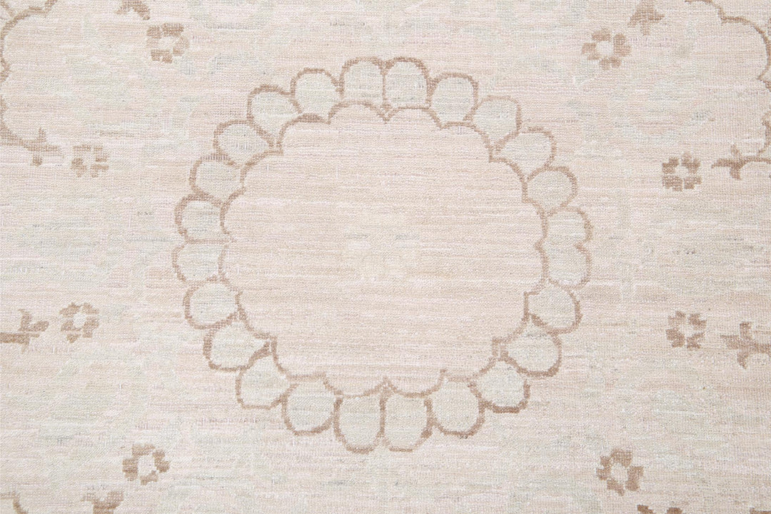 Artemix 9’ 0″ x 11’ 11” - No. AV19608 - ALRUG Rug Store