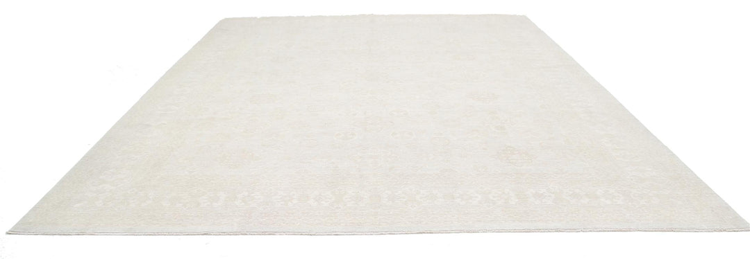 Serenity 11’ 11” x 14’ 3″ - No. AV64570 - ALRUG Rug Store