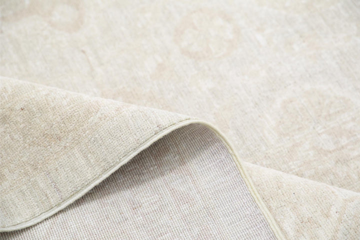 Serenity 11’ 11” x 14’ 3″ - No. AV64570 - ALRUG Rug Store