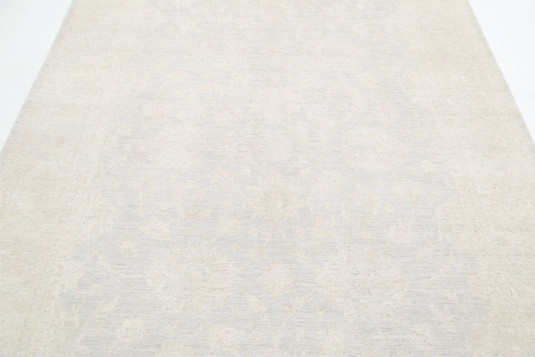 Serenity 6’ 0″ x 8’ 11” - No. AV23236 - ALRUG Rug Store