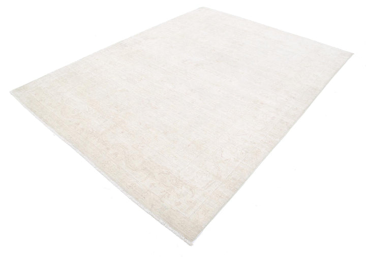 Serenity 6’ 4″ x 8’ 6″ - No. AV39816 - ALRUG Rug Store