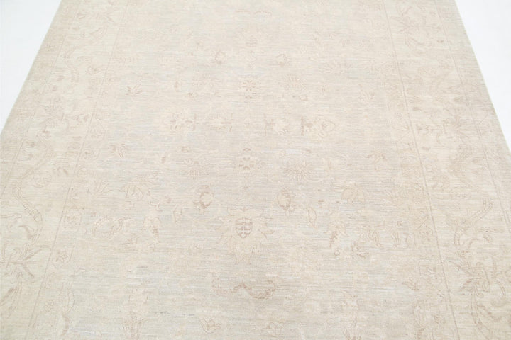 Serenity 6’ 4″ x 8’ 6″ - No. AV39816 - ALRUG Rug Store