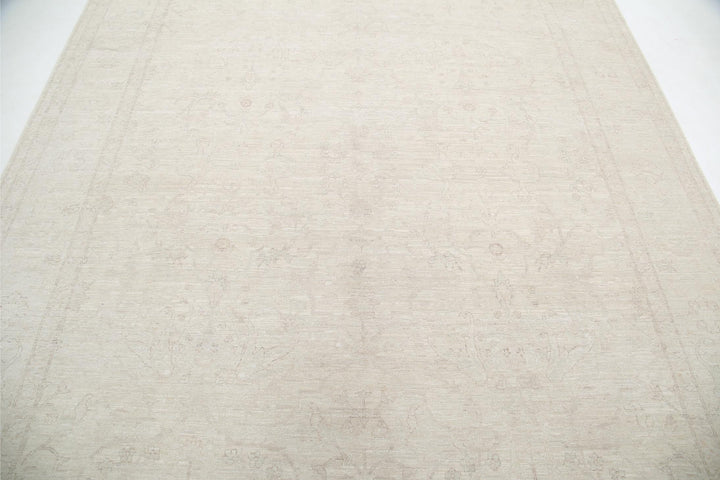 Serenity 7’ 10” x 9’ 9″ - No. AV43162 - ALRUG Rug Store