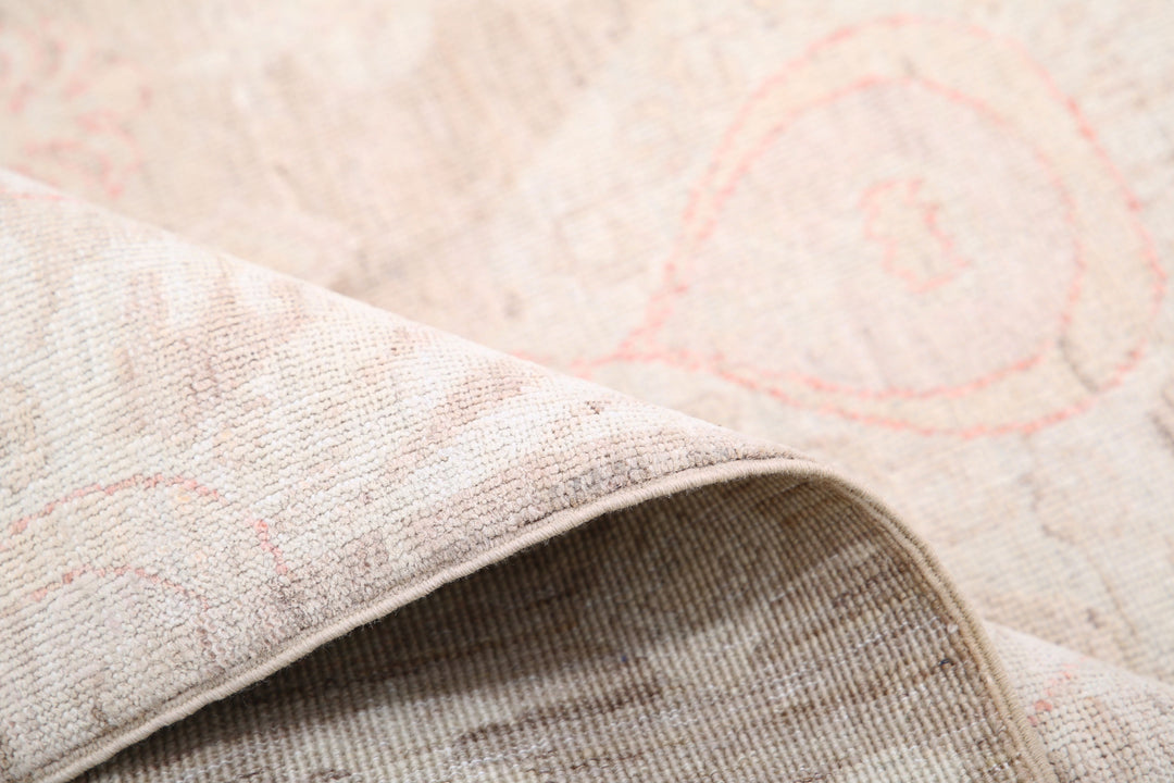 Artemix 8’ 11” x 11’ 5″ - No. AV91233 - ALRUG Rug Store