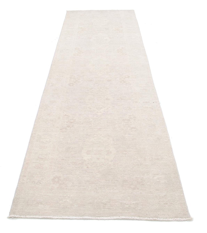 Serenity 3’ 2″ x 11’ 3″ - No. AV90403 - ALRUG Rug Store