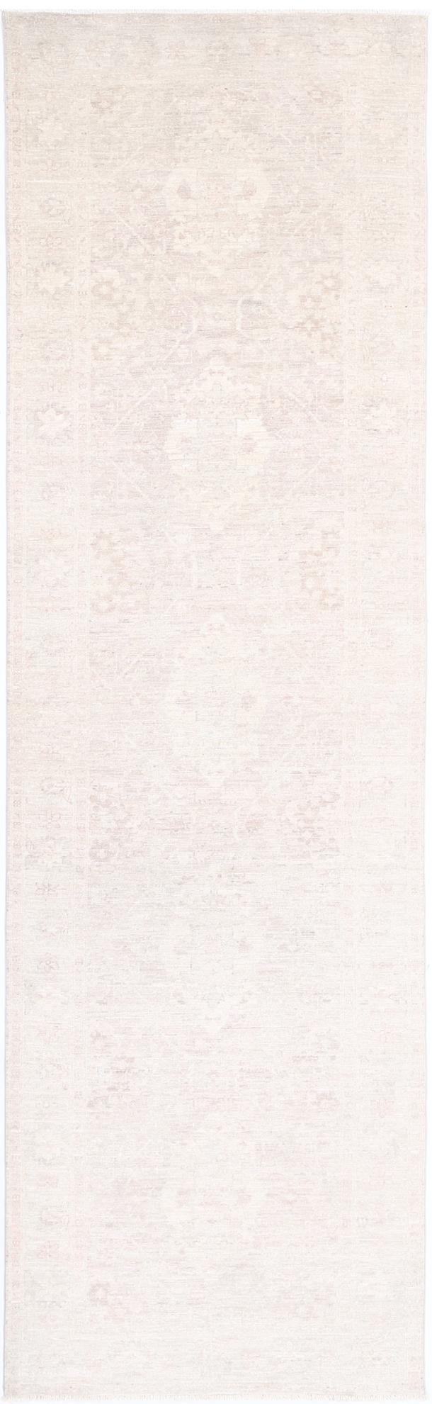 Serenity 3’ 2″ x 11’ 3″ - No. AV90403 - ALRUG Rug Store