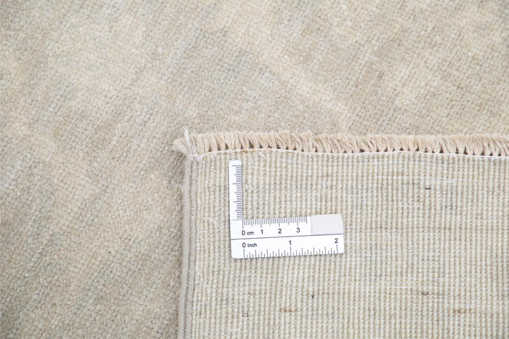 Serenity 2’ 7″ x 8’ 3″ - No. AV45623 - ALRUG Rug Store