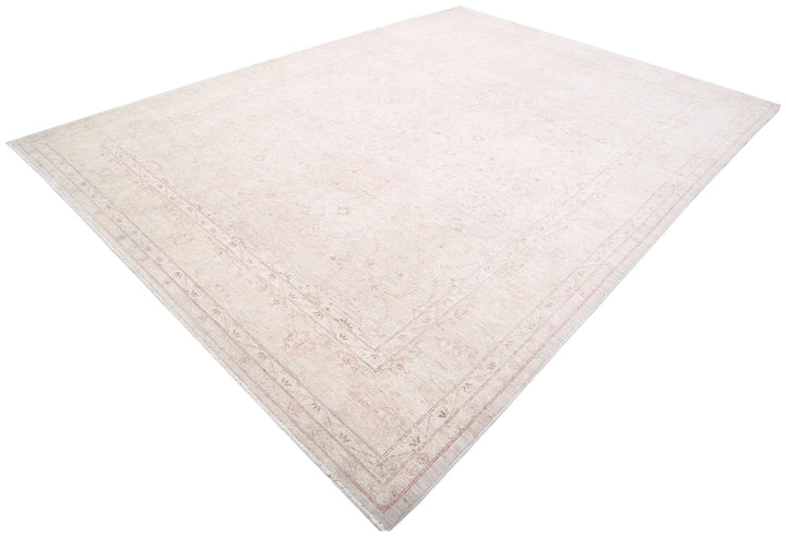 Serenity 8’ 10” x 11’ 11” - No. AV56571 - ALRUG Rug Store