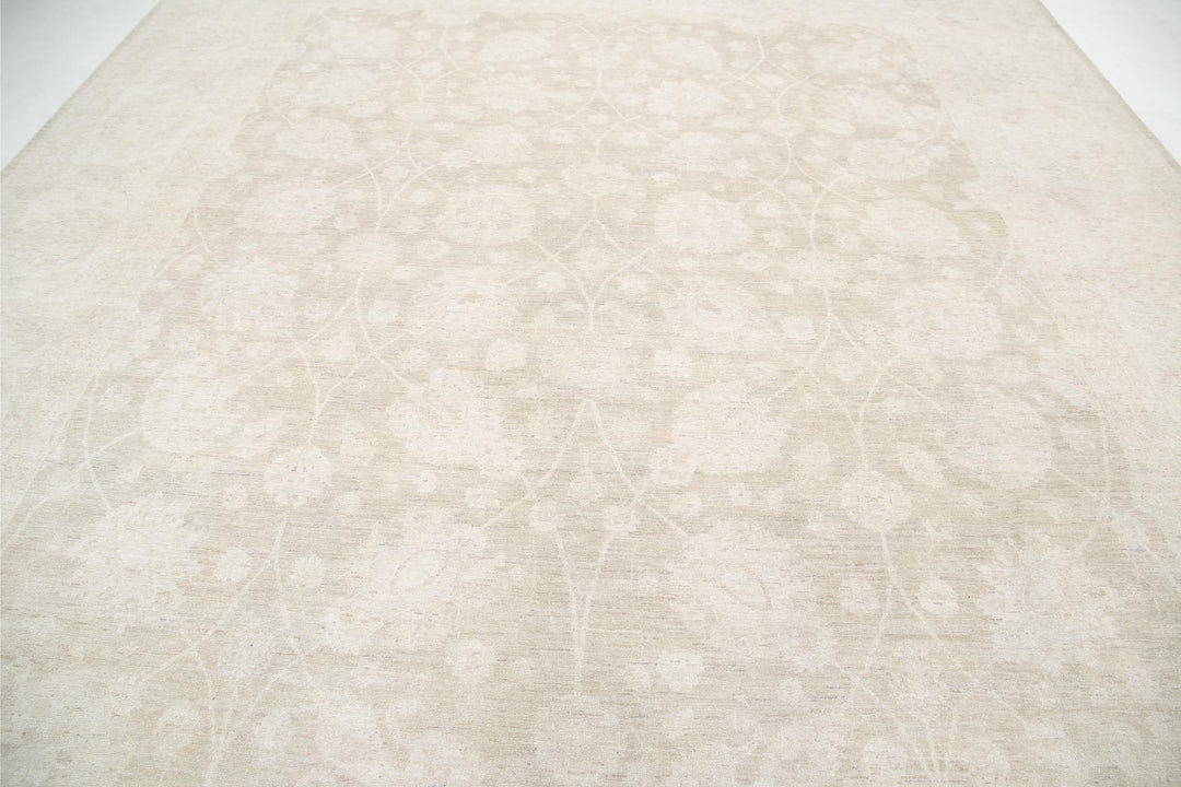 Serenity 11’ 8″ x 14’ 6″ - No. AV47081 - ALRUG Rug Store