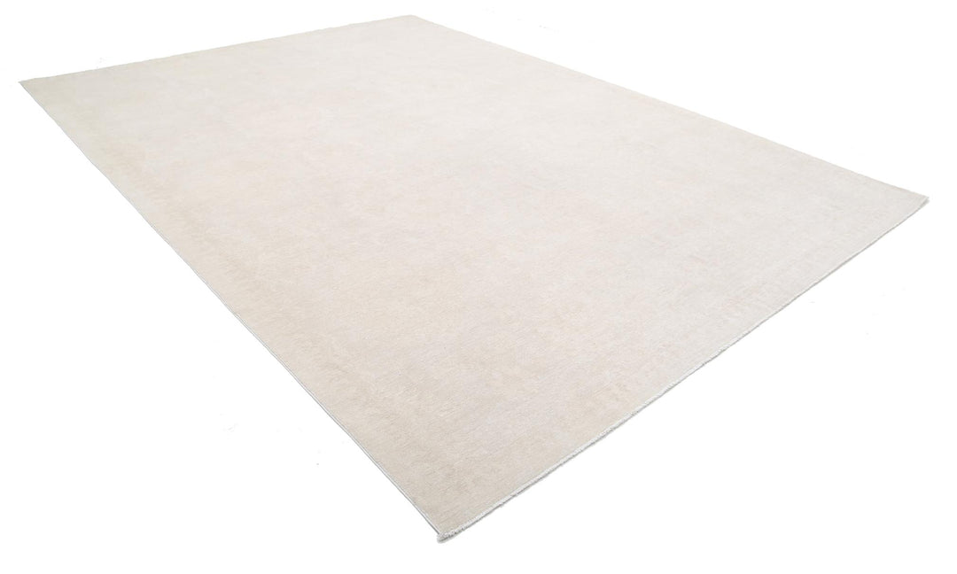 Serenity 9’ 9″ x 13’ 5″ - No. AV74148 - ALRUG Rug Store