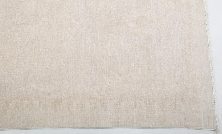 Serenity 9’ 9″ x 13’ 5″ - No. AV74148 - ALRUG Rug Store