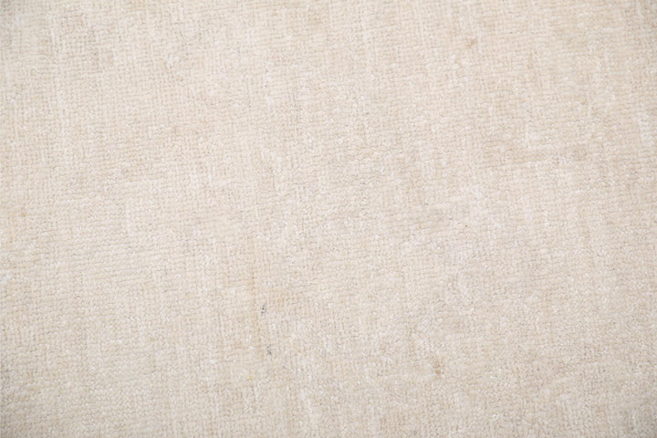 Serenity 9’ 9″ x 13’ 5″ - No. AV74148 - ALRUG Rug Store