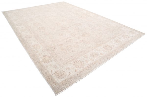 Grey Pakistani Serenity Rug 9'11" x 13'7" Hand-Knotted view 12