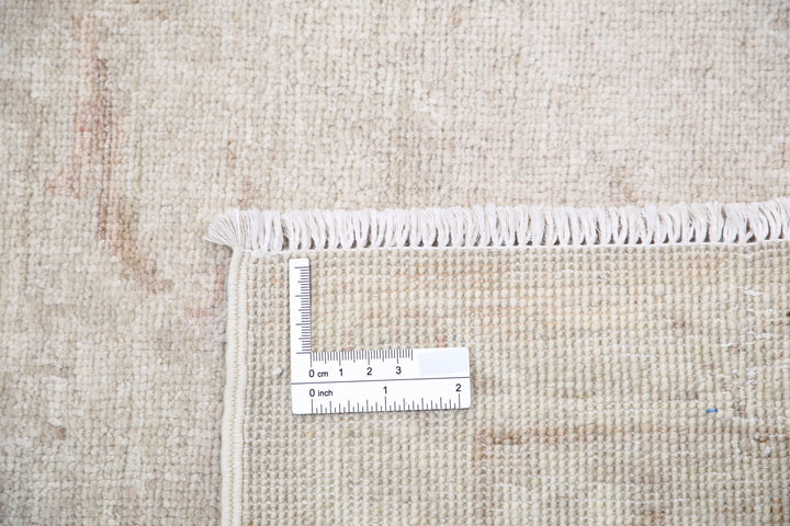 Serenity 9’ 1″ x 11’ 7″ - No. AV25604 - ALRUG Rug Store