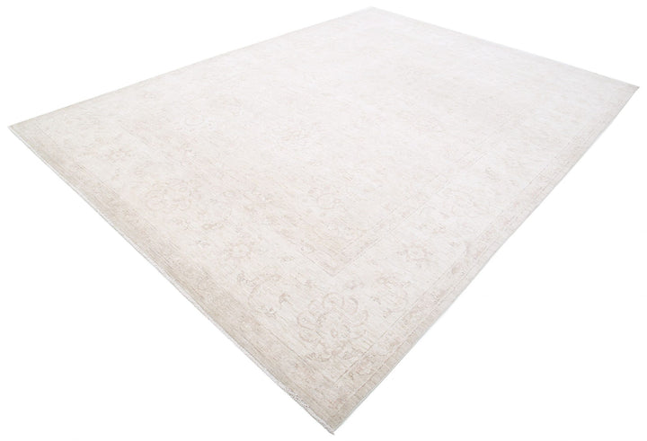 Serenity 8’ 9″ x 12’ 1″ - No. AV34538 - ALRUG Rug Store