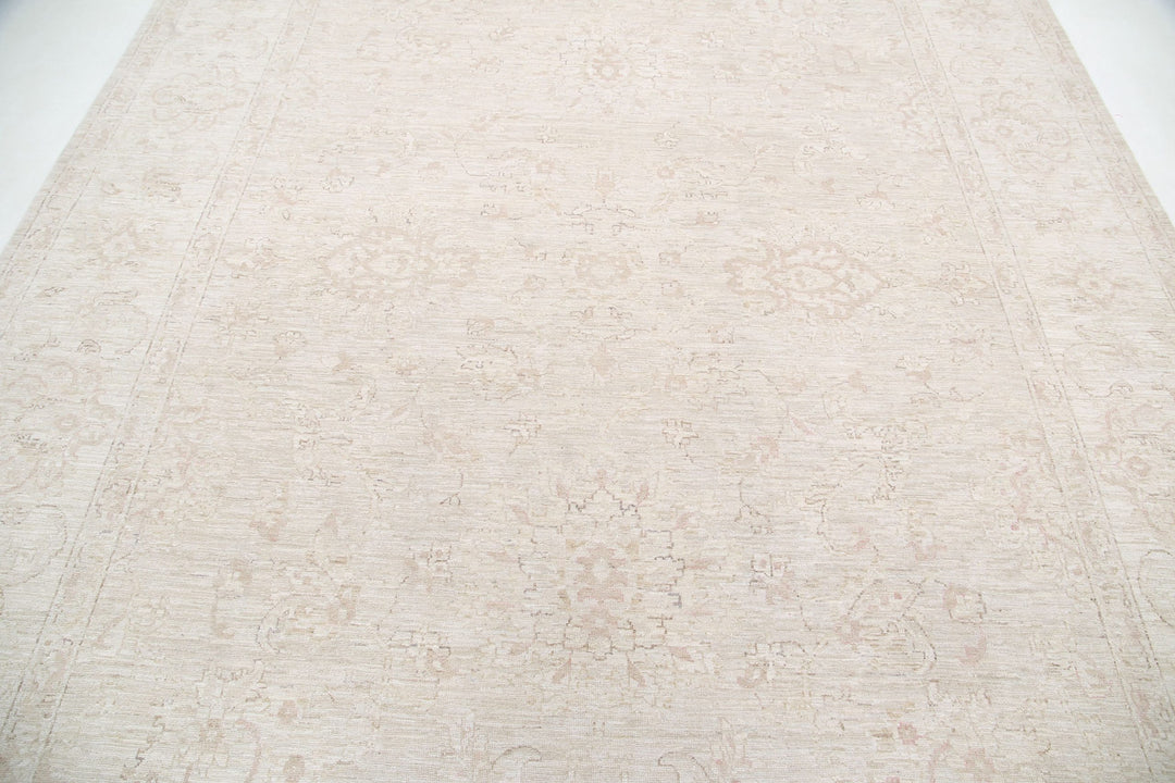 Serenity 8’ 9″ x 12’ 1″ - No. AV34538 - ALRUG Rug Store