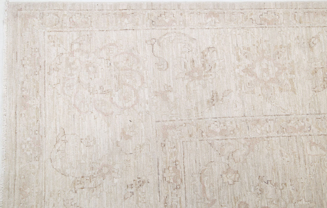 Serenity 8’ 9″ x 12’ 1″ - No. AV34538 - ALRUG Rug Store